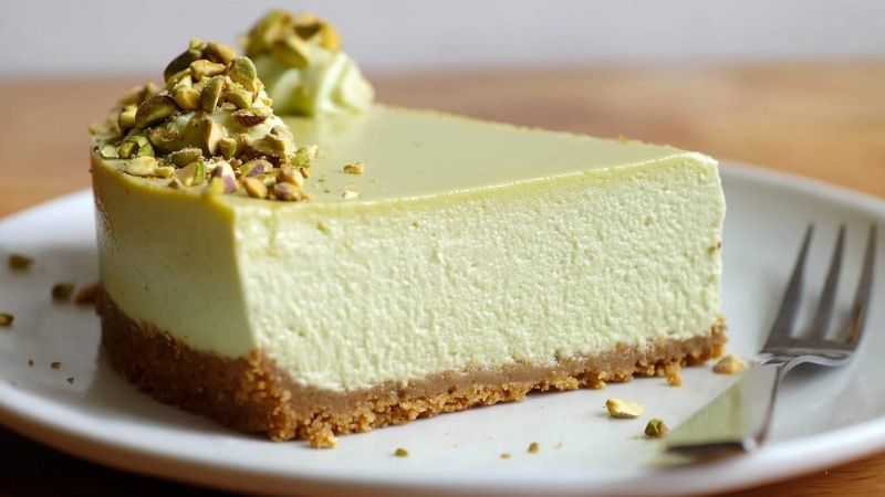 Pistachio cheesecake