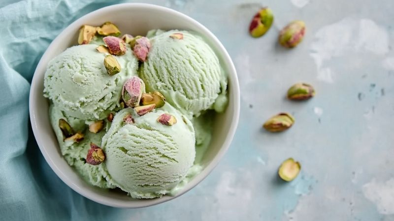 Pistachio ice cream